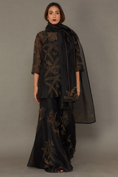Black and gold embroidered dupatta