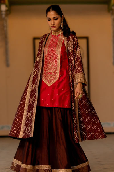 Pink aari embroidered silk kurta set