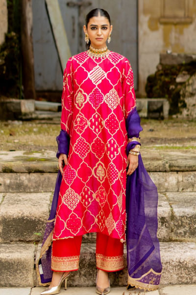 Purple checks print embroidered dupatta