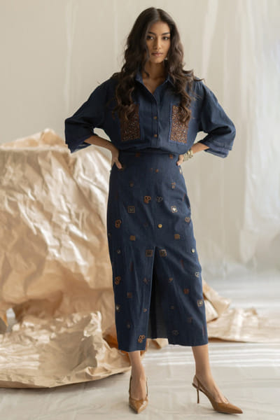 Pooja Keyur Dark blue aari embroidered shirt POOJMAY26D145074