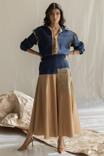 Pooja Keyur Blue and beige aari embroidered skirt POOJMAY26D145092