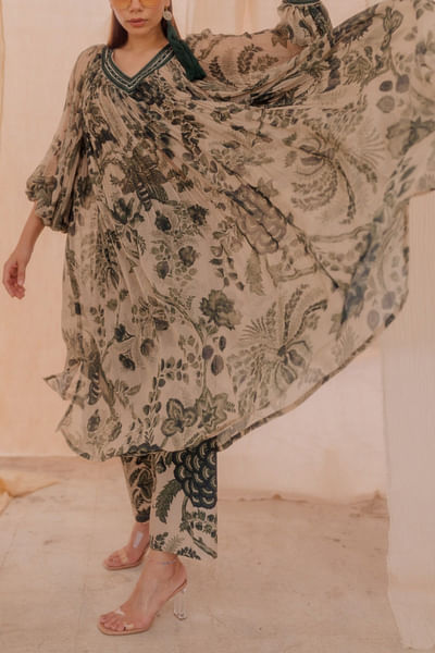Green printed dress with pants
