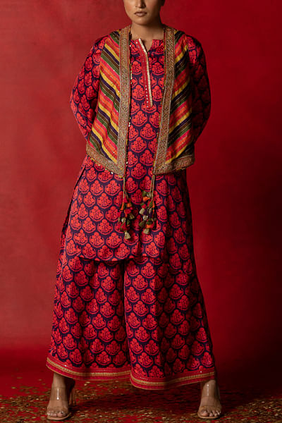 Red printed jacket