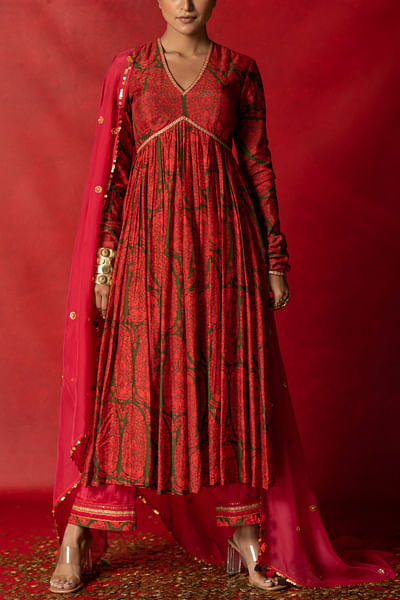 Pink organza dupatta