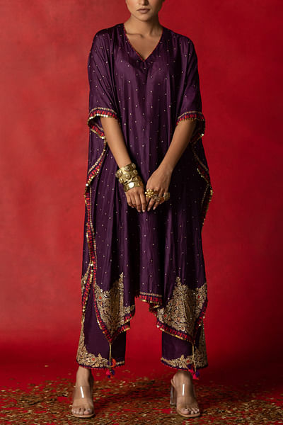 Purple embroidered silk kaftan and ijjar
