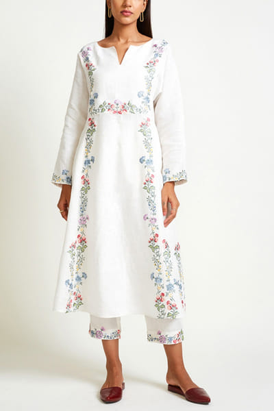 Ecru kurta and pants