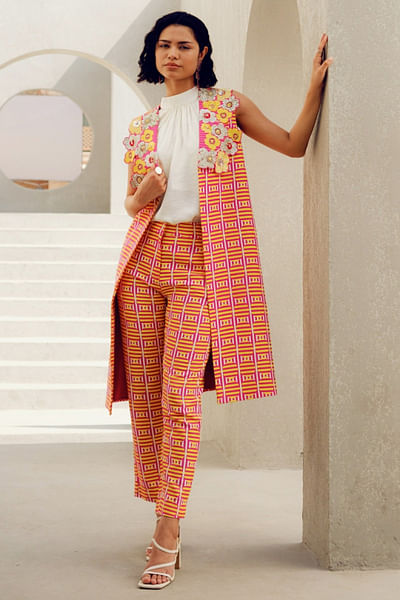 Pink floral embroidered geometric jacket set