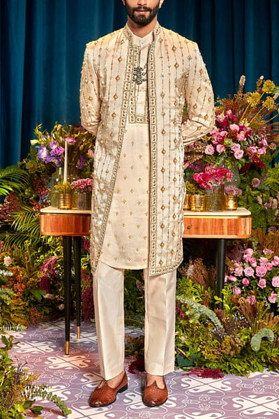 Ivory 3D embroidery open sherwani set