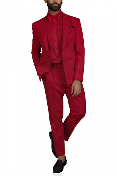 Red monotone suit set