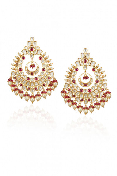 Red and white kundan chandbaalis