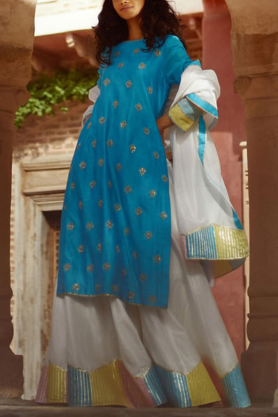 Blue embellished kurta set