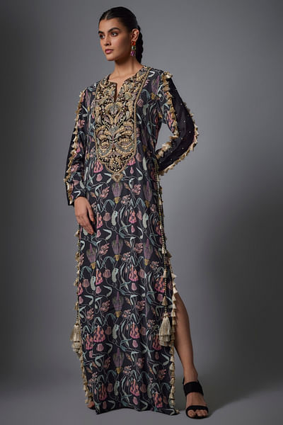 Black island floral print-embroidered kaftan