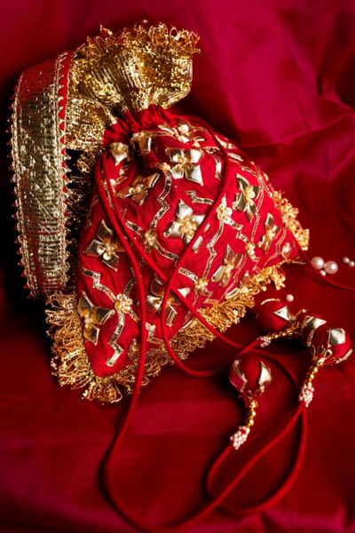 Fuchsia gota embroidered potli bag