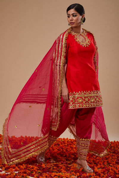Red embroidered kurta set