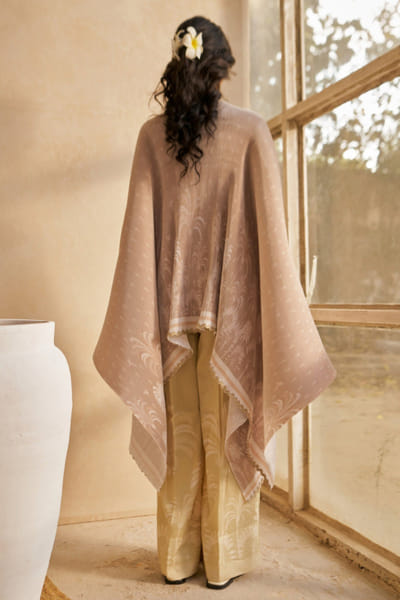 Moh India Beige printed asymmetric cape set MOHIJUL26D150035