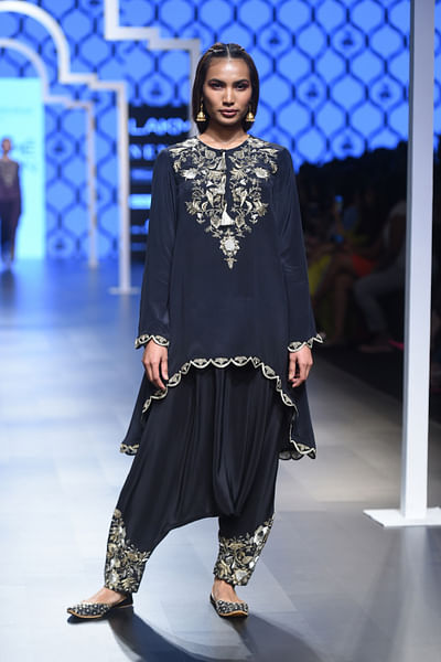 Embroidered high-low kurta with low-crotch pants