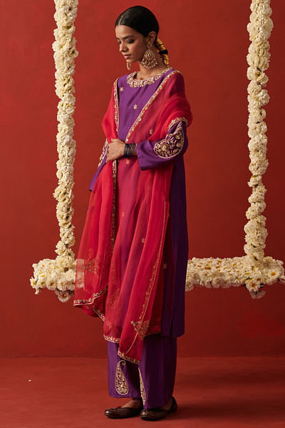 Red zardozi embroidered dupatta