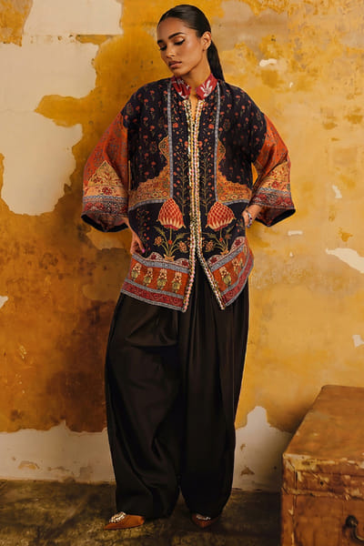 Sana Safinaz Multicolour digital printed farshi salwar set SANAAUG26D151011