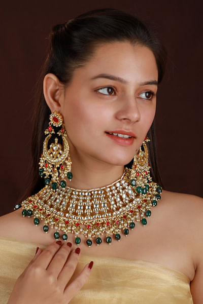 White and green jadtar stone necklace set