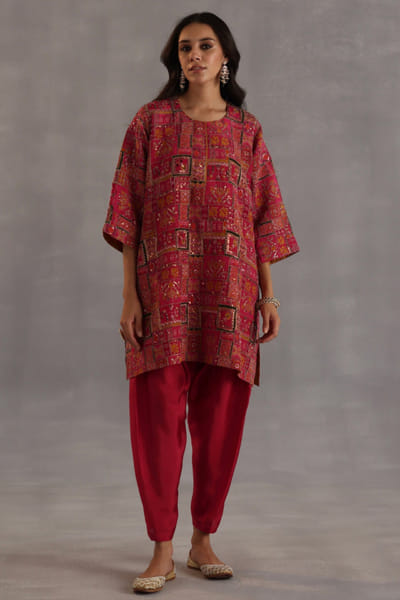 Magenta embroidered short kurta and salwar set