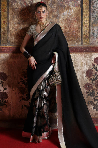 Hussain Rehar Black embroidered sari set HUSAUG25D132521