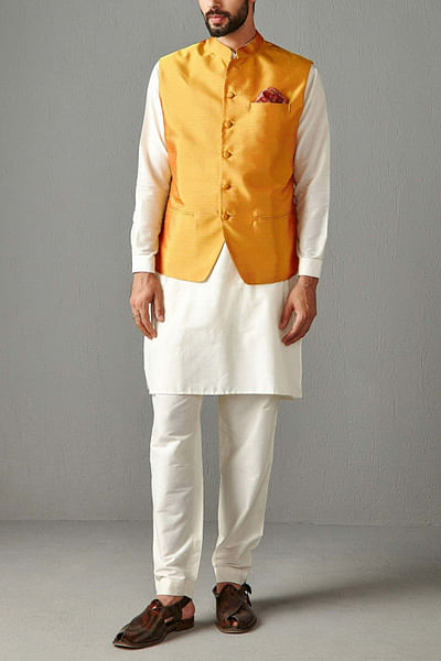 Mustard yellow bandi