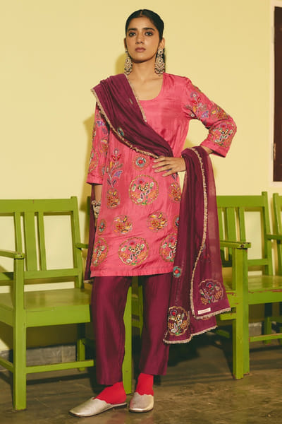 Rashika Mittal Rose pink floral embroidered kurta set RASHJUN26D146570