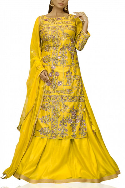 Yellow embellished kurta lehenga set