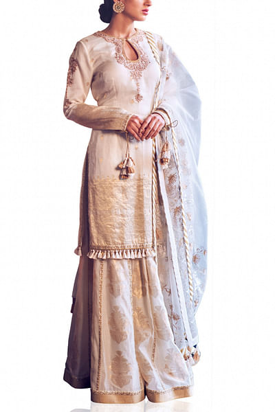 Ivory chanderi kurta and skirt set