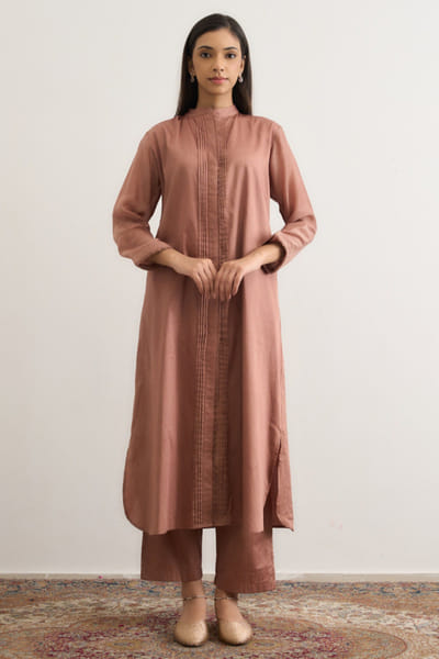 Onion pink lace embroidered kurta set