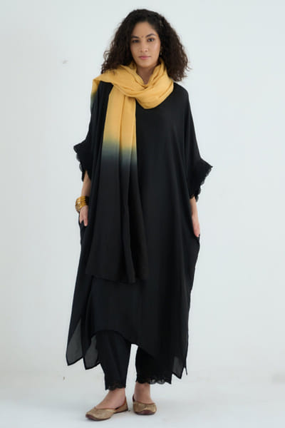 Black and yellow ombre dupatta
