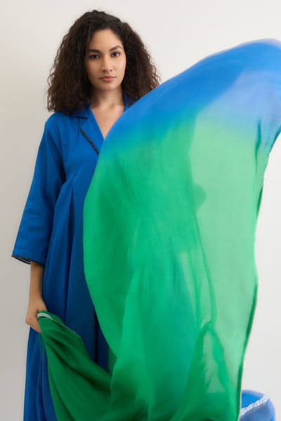 Blue and green ombre dupatta