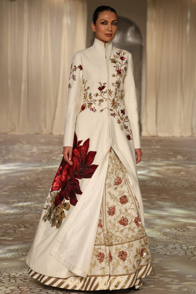 Ivory embroidered matka silk jacket