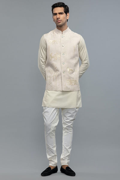 Ivory resham embroidered bandi