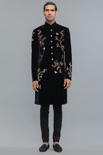 Black embroidery velvet sherwani