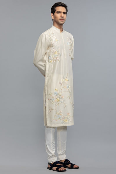 Ivory embroidery kurta set