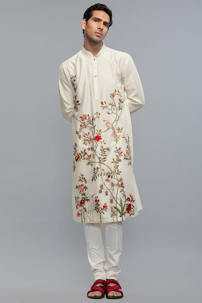 Ivory floral resham hand embroidered kurta set