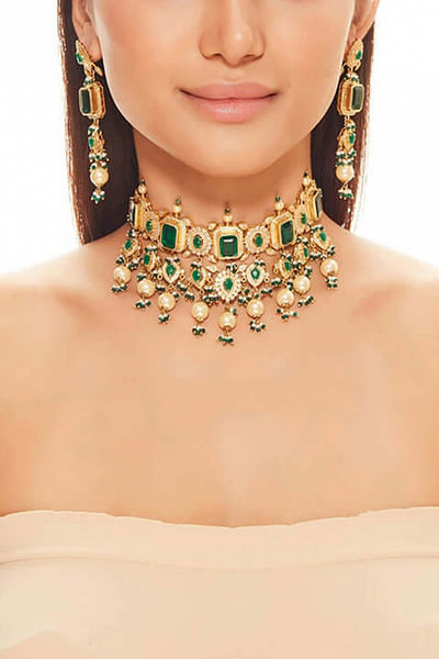 Emerald and diamond choker set