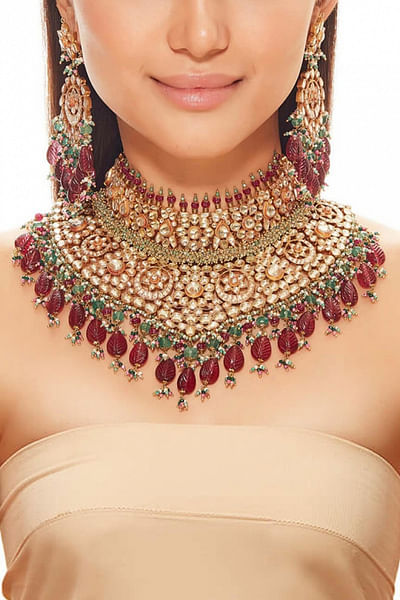 Maroon carved stone bridal necklace
