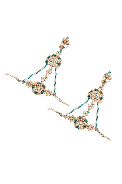 Green beads and kundan hathphool