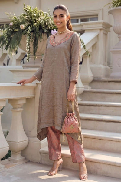 Ronak's Couture Grey and pink zardozi embroidered kaftan set RONAMAY26D145502
