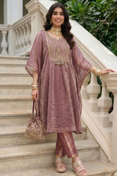 Ronak's Couture Magenta zardozi embroidered kaftan set RONAMAY26D145504