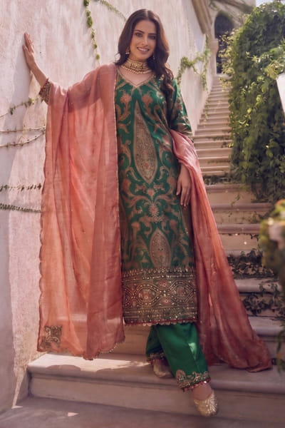 Ronak's Couture Green banarasi brocade embroidered kurta set RONAMAY26D145489