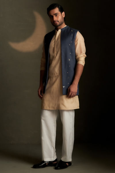 Blue dusk embroidered long jacket