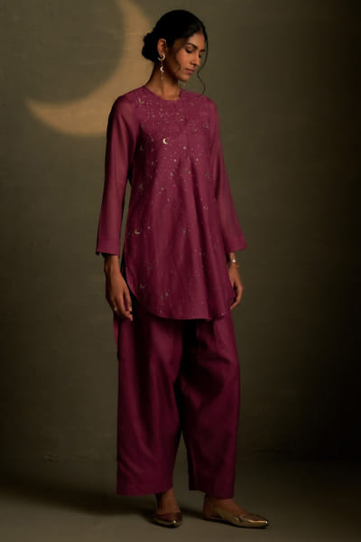 Twilight magenta embroidered kurta set