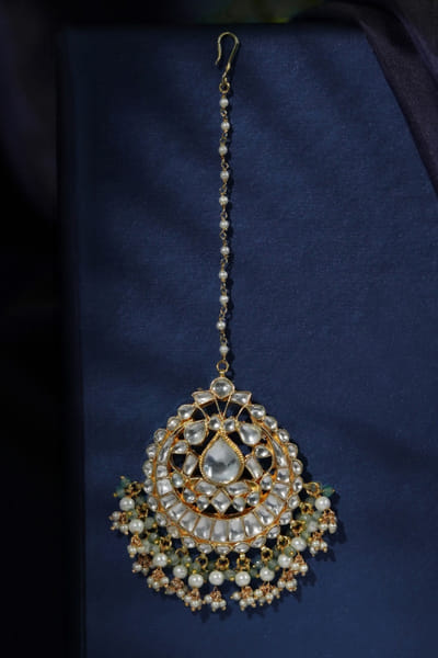 Riana Jewellery White gold plated pearl maang tikka RIANAPR26D243494