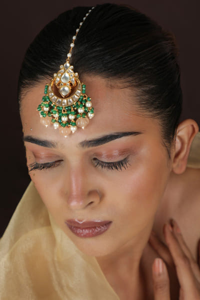 Riana Jewellery Pink and white gold plated pearl maang tikka RIANAPR26D243500
