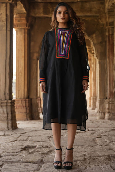 Purvi doshi Black katab embroidered khadi dress PURVJUN26D147958