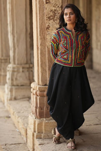 Purvi doshi Black cowl dhoti pants PURVJUN26D147963
