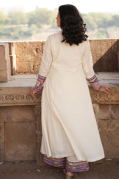 Purvi doshi Off-white katab embroidered khadi pants PURVJUN26D147956